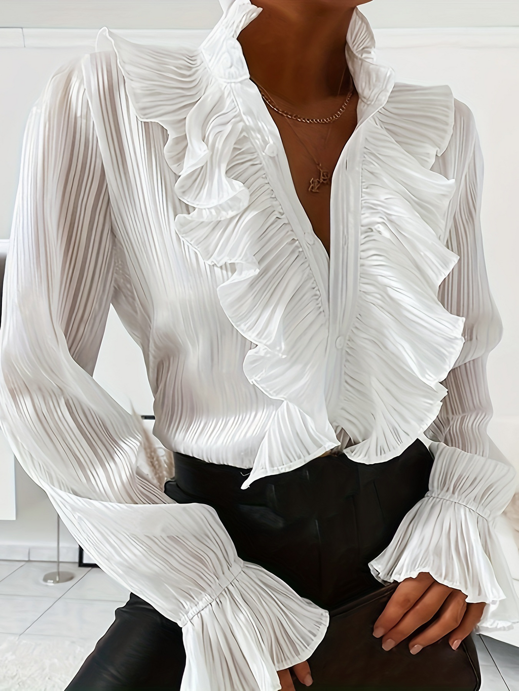 Plain Simple Lotus Leaf Collar Shirt