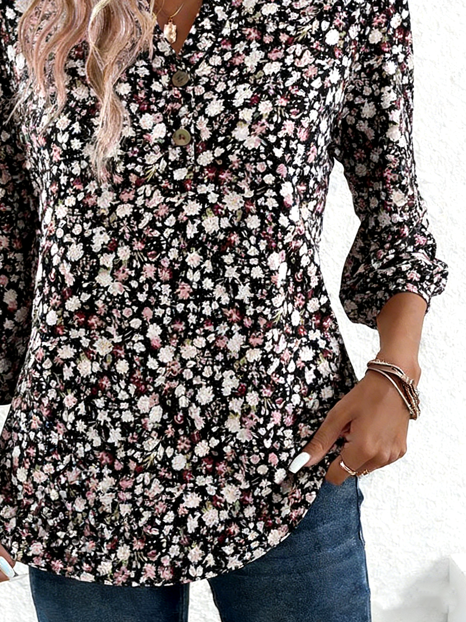 V Neck Elegant Loose Ditsy Floral T-Shirt