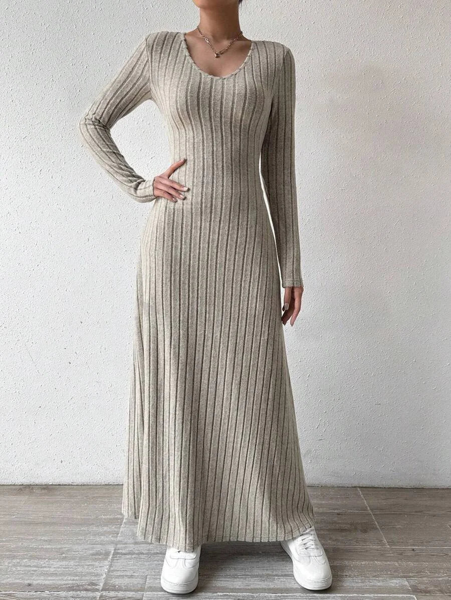 Regular Fit V Neck Plain Casual Dress With No