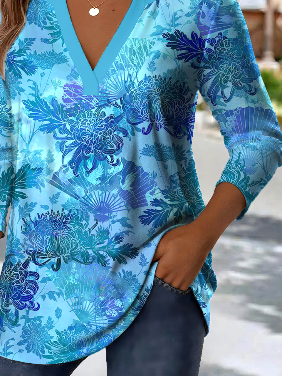 Printed Commuter V-Neck Long Sleeve Chrysanthemum Floral T-Shirt