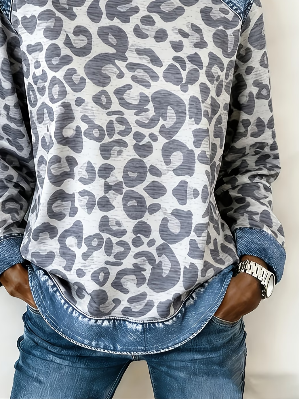 Women's Leopard Print Patchwork Denim Crewneck Long-Sleeved Sweatshirt